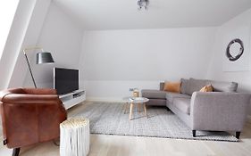 7Vh Virginia House, 31 Bloomsbury Way By City Living London
